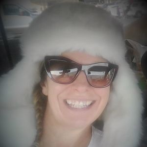 Meet your Posher, Dawn